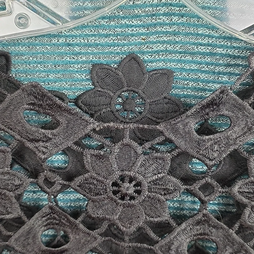 Crochet Cut Out Floral Lace Vest/ Cover Up Top - Picture 7 of 13